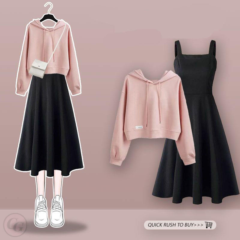 粉色衛衣+黑色洋裝/套裝