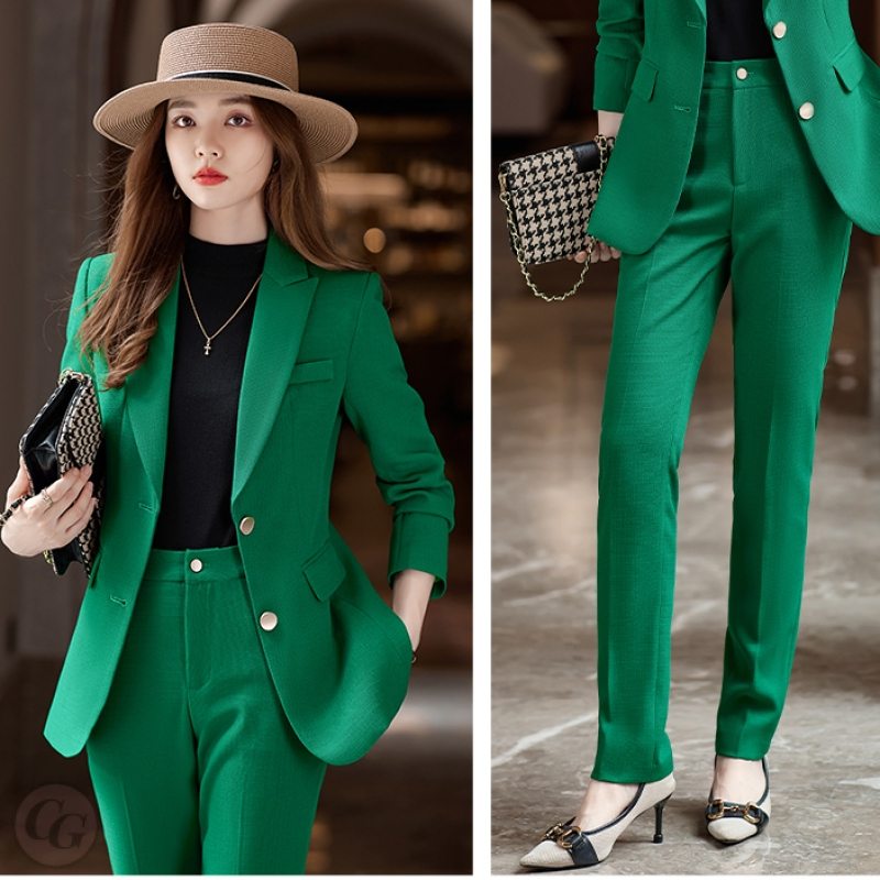 綠色西裝+綠色褲子